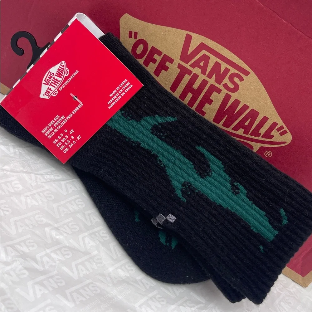 Vans Skate Thorn Crew Socks (1 pair)  Made to skate.